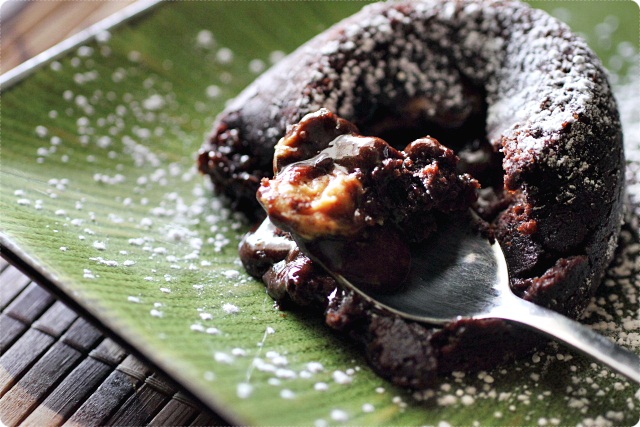 Molten Chocolate Cake with Peanut Butter Filling {Mind Over Batter}