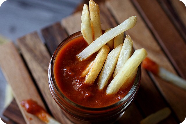 Fire Roasted Tomato Ketchup {Mind Over Batter}