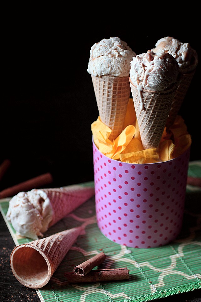 Cinnamon Ice Cream with Dulce de Leche Swirl {Mind Over Batter} 