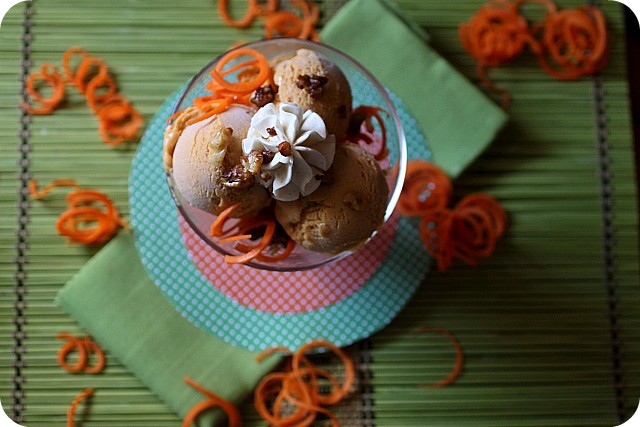 Carrot Cake Ice Cream {mind-over-batter.com}