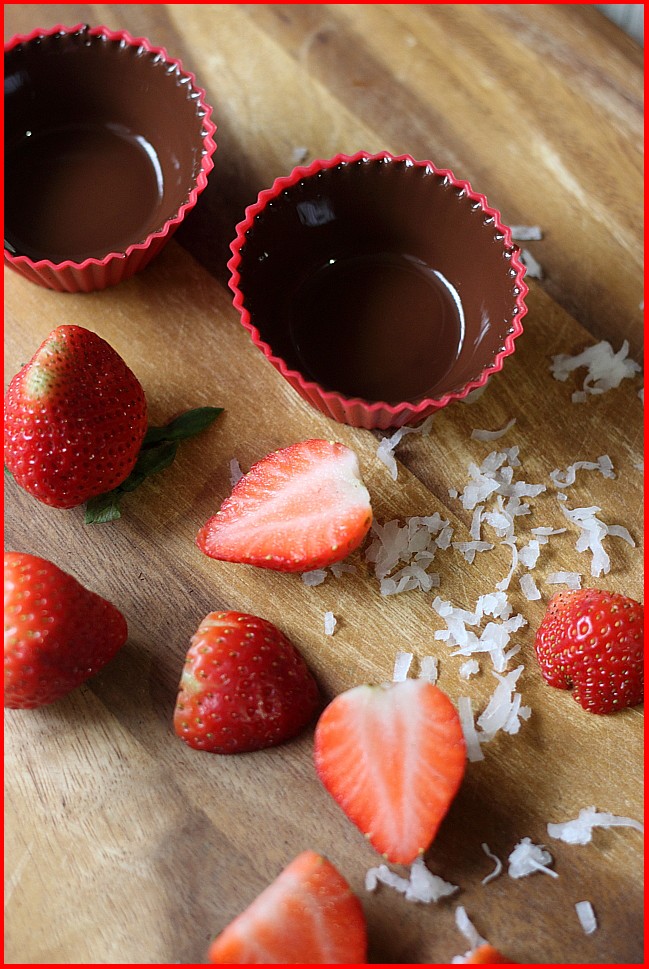 Strawberry Coconut Cheesecake Chocolate Cups {mind-over-batter.com}