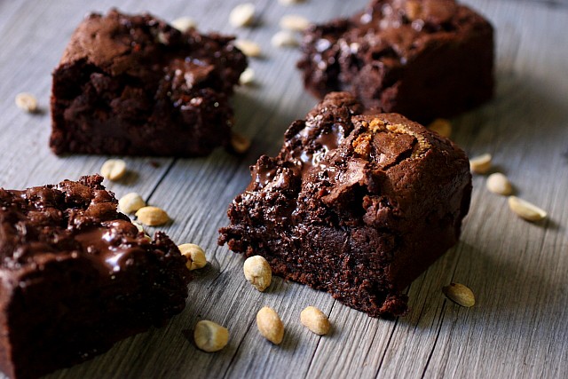 Gooey Peanut Butter Chocolate Chip Brownies {Mind Over Batter}