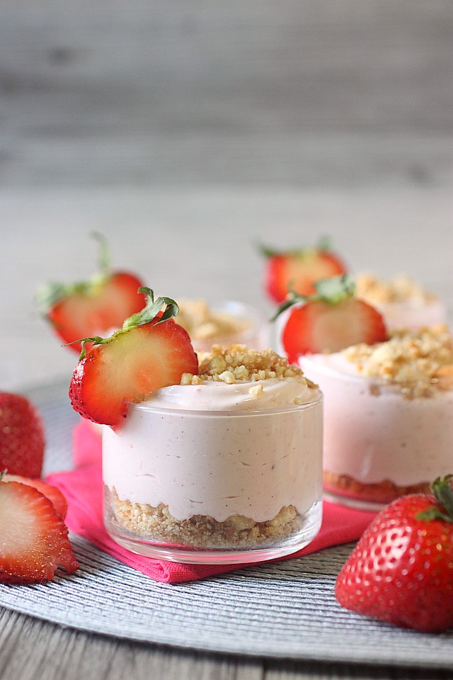 Strawberry No Bake Cheesecakes {mind-over-batter.com}