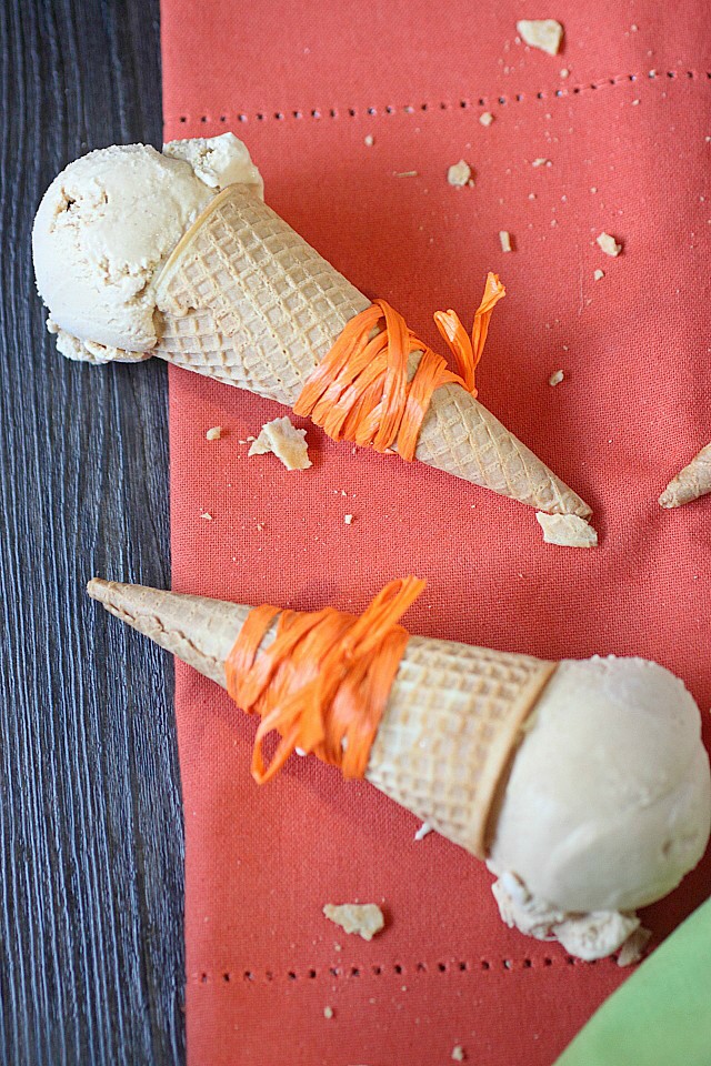 The luscious Latin American treat is now a spiced ice cream! Creamy dulce de leche is melted into milk and heavy cream, spiced to perfection, and churned to creamy goodness. Fall may be weeks away, yet this Spiced Dulce de Leche Ice Cream combines the best of both seasons! mind-over-batter.com