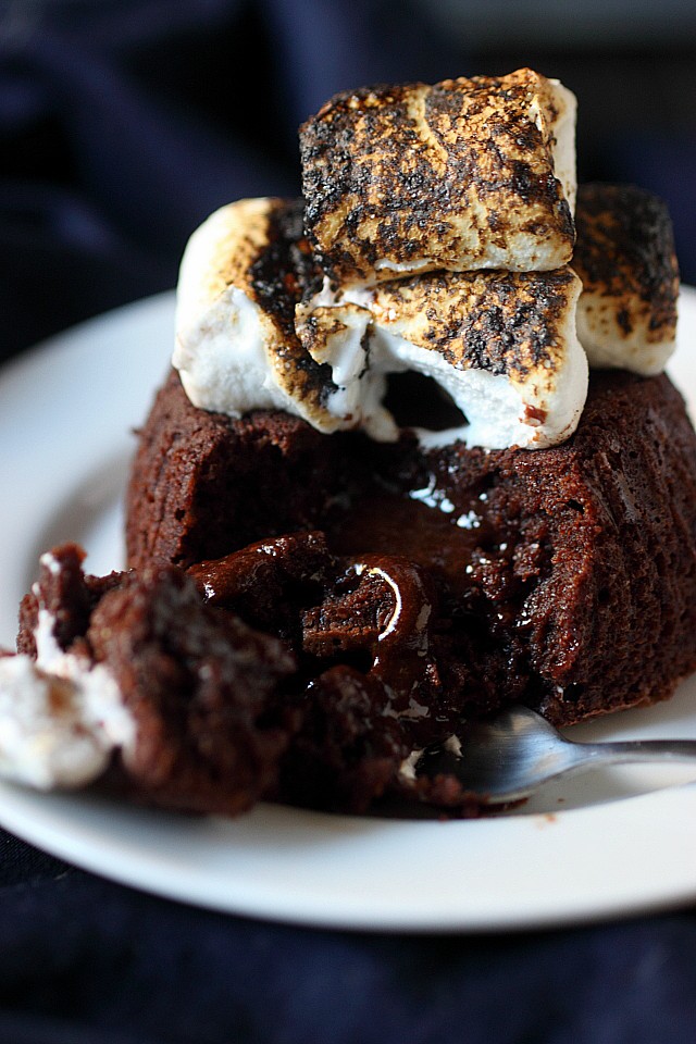 Marshmallow Molten Chocolate Cake {mind-over-batter.com}