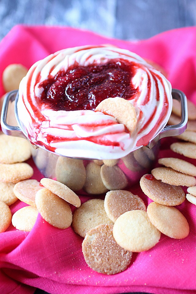 Strawberry Cheesecake Dip {mind-over-batter.com}