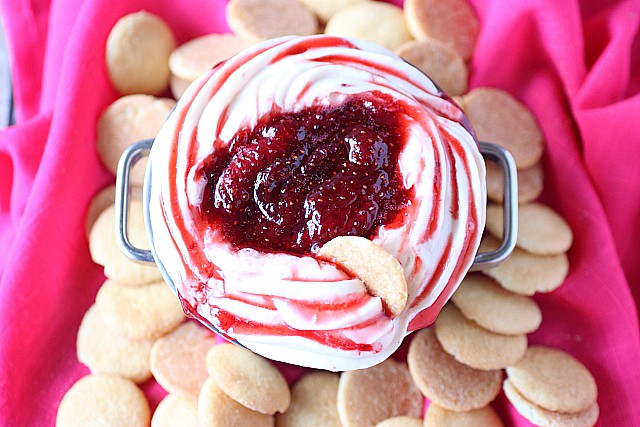Strawberry Cheesecake Dip {mind-over-batter.com}