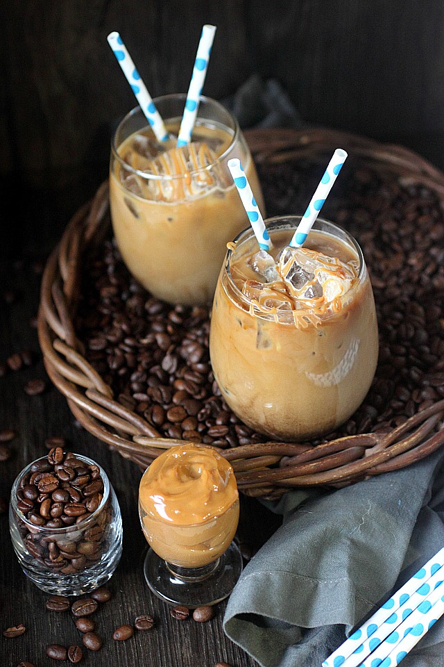 Cold Brew Coffee {with Dulce de Leche} www.mind-over-batter.com